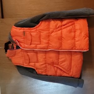 Boys hooded puffer vest jacket size 18
